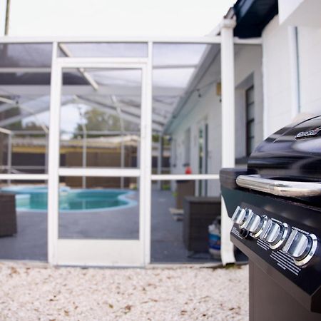 Stunning Modern Home In Tampa With Pool - Just 5 Minutes From Airport! Exterior photo