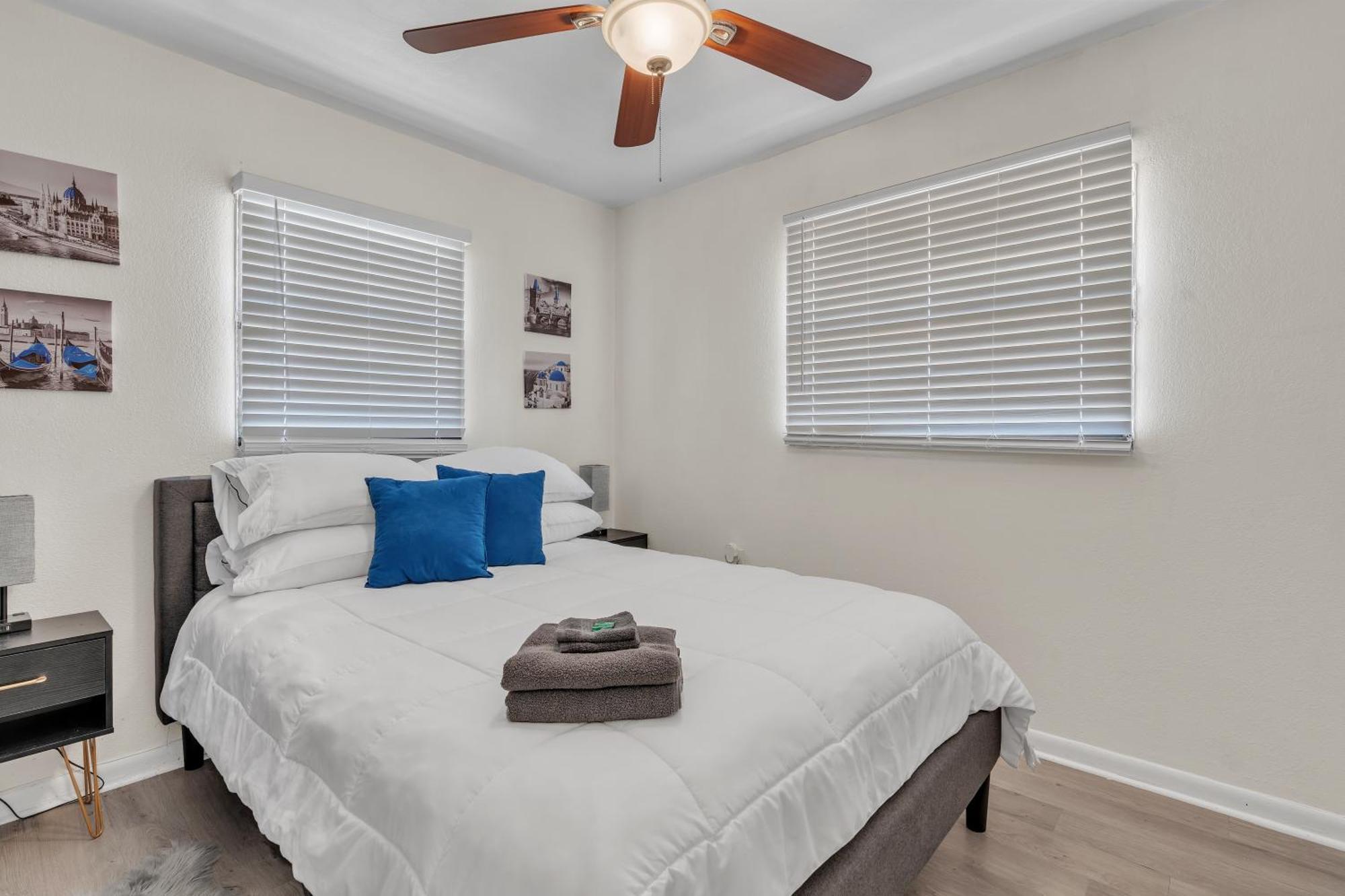 Stunning Modern Home In Tampa With Pool - Just 5 Minutes From Airport! Exterior photo